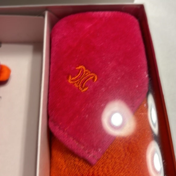 RARE Céline Bear Keychain and Washcloth/Handkerchief Box Set Limited Edition - Picture 4 of 6